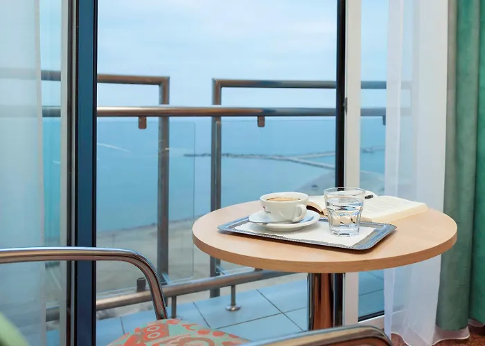 Continental Forum Hotel 4*