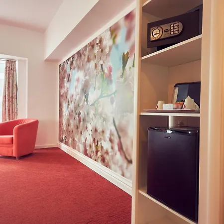 Continental Forum Hotel