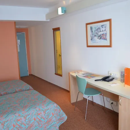 Continental Forum Hotel 4*