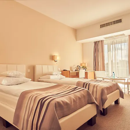 Hotel Continental Forum