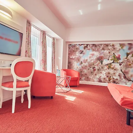 Hotel Continental Forum 4*