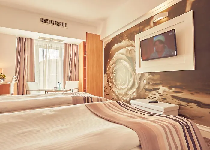 Continental Forum Hotel