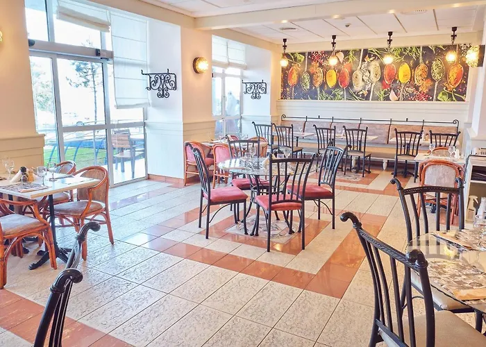 Continental Forum Hotel