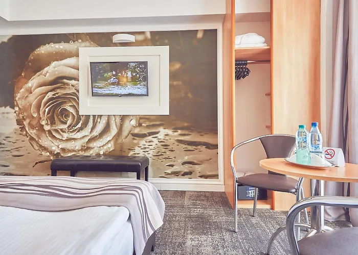 Continental Forum 4*