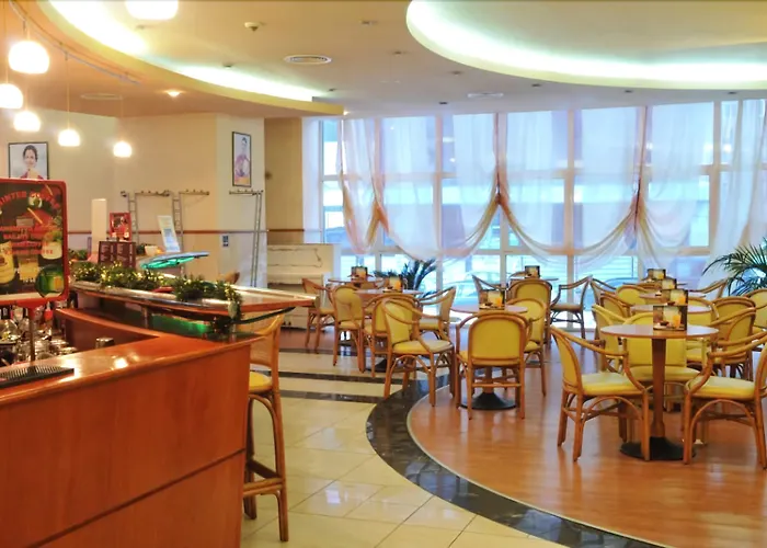 Hotel Continental Forum 4*